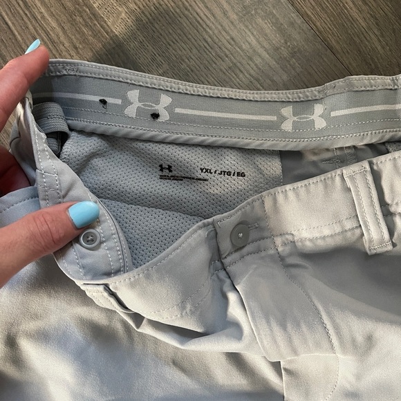 Under Armour youth Gray Flat Front Shorts - Picture 2 of 3